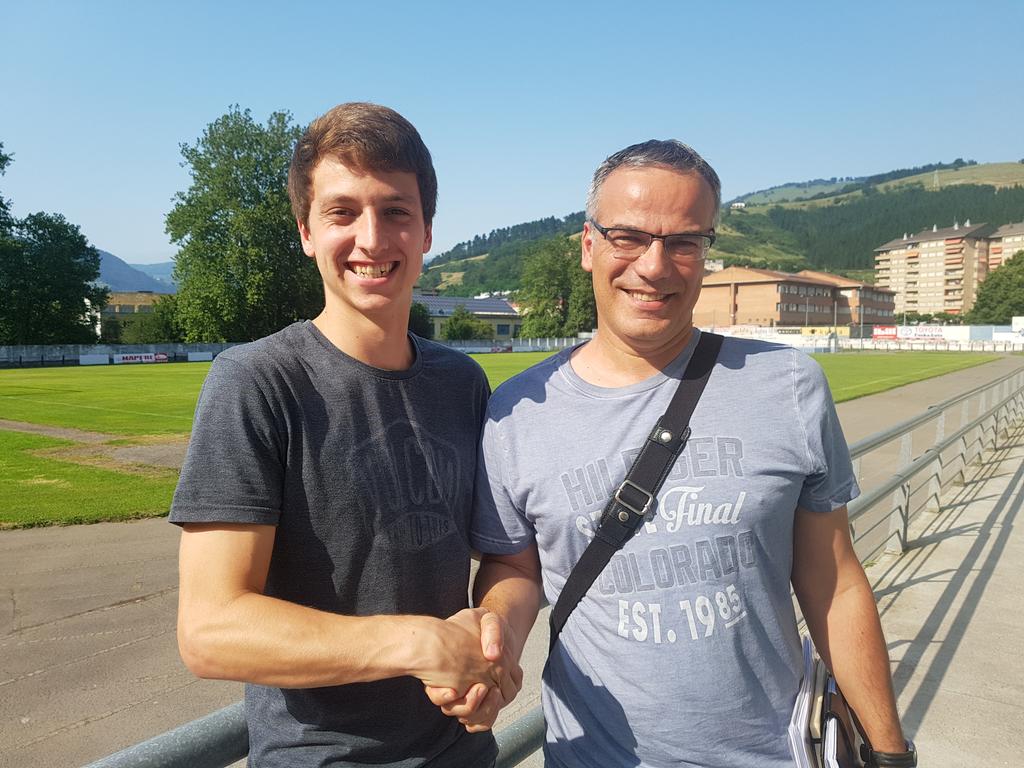 BergaraKE's tweet photo. Jon Laskurain plaentxiarrak gure Ohorezko Maila taldean jokatuko du. Ongi etorri Jon! https://t.co/u8aaACHzBs