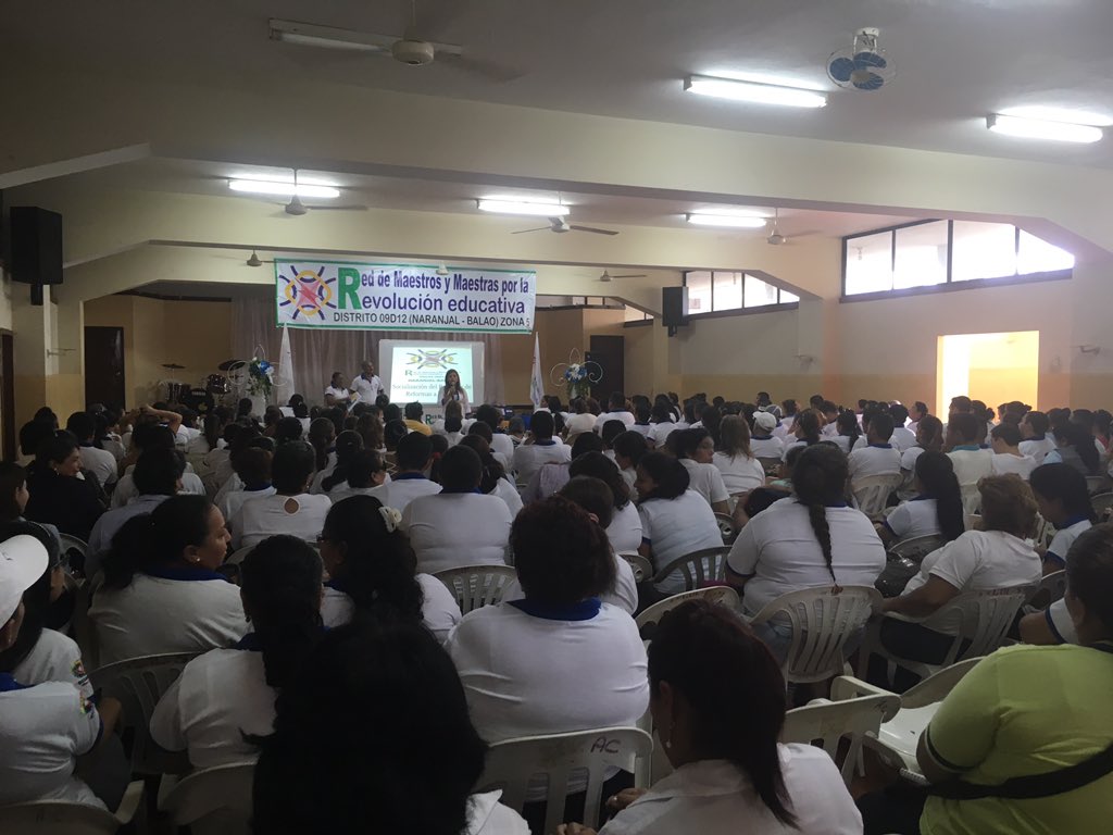 RedMaestrxsZ5's tweet photo. Desde @RNaranjal Distrito 09D12 se lleva a cabo la socialización del Borrador a las #ReformasLOEI https://t.co/s6yKZ4Grwx
