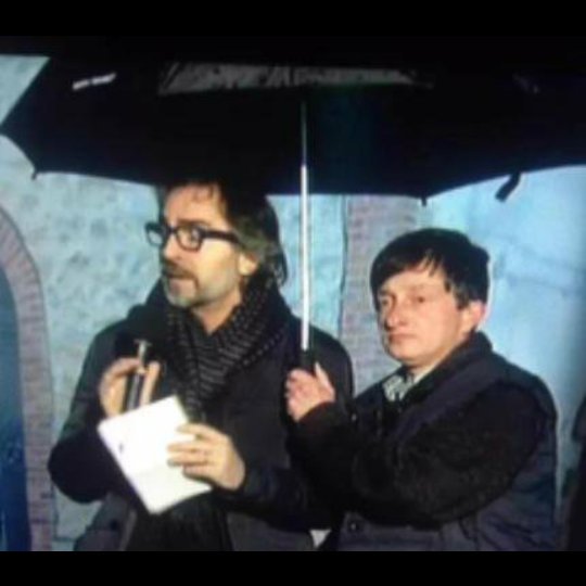 ale_cignitti's tweet photo. chiamate mirco a reggergli l'ombrello come ai bei vecchi tempi
#chilhavisto https://t.co/gaFgZLtTKN
