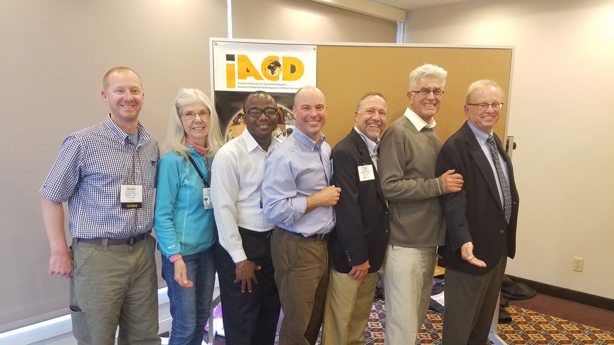 MSUCommunityDev's tweet photo. IACD Members meet at the 2017 CDS-NACDEP Conference! @NACDEP @IACD_global #commdev17 https://t.co/YiHHBoQ6OF