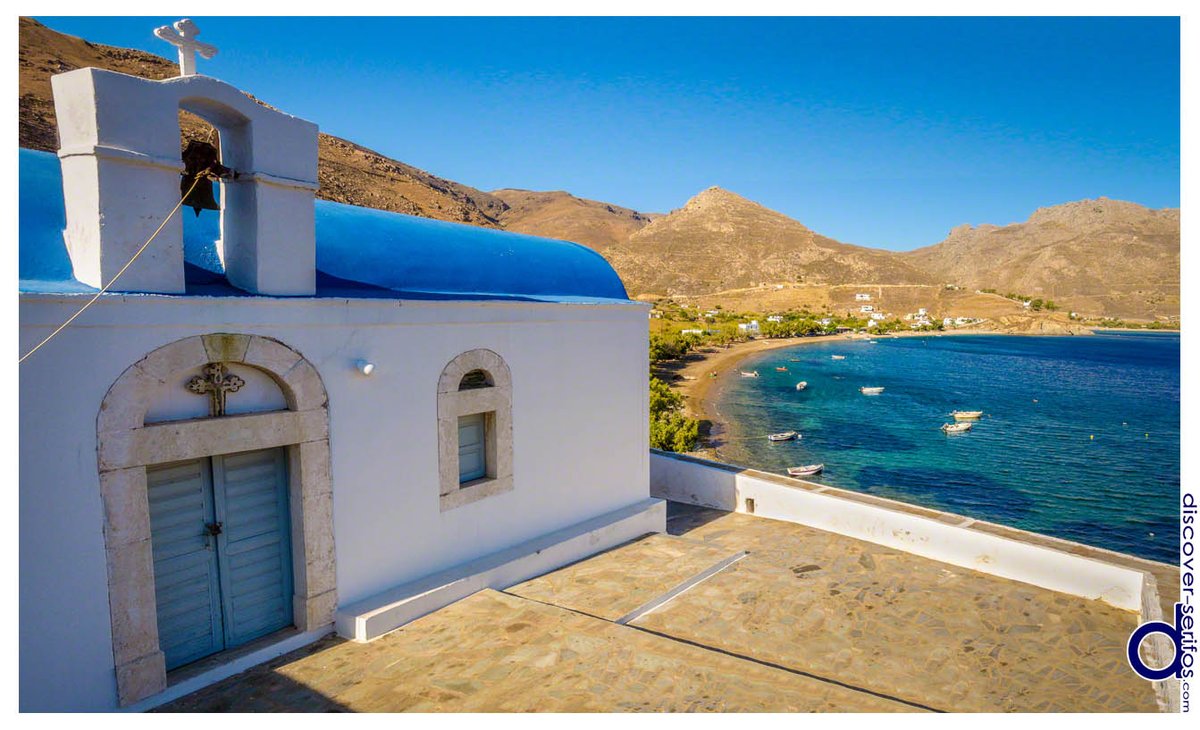 DiscoverSerifos's tweet photo. The church of Agia Theodora overlooks the bay and the beach of Koutalas in #Serifos https://t.co/67rU9tMun6