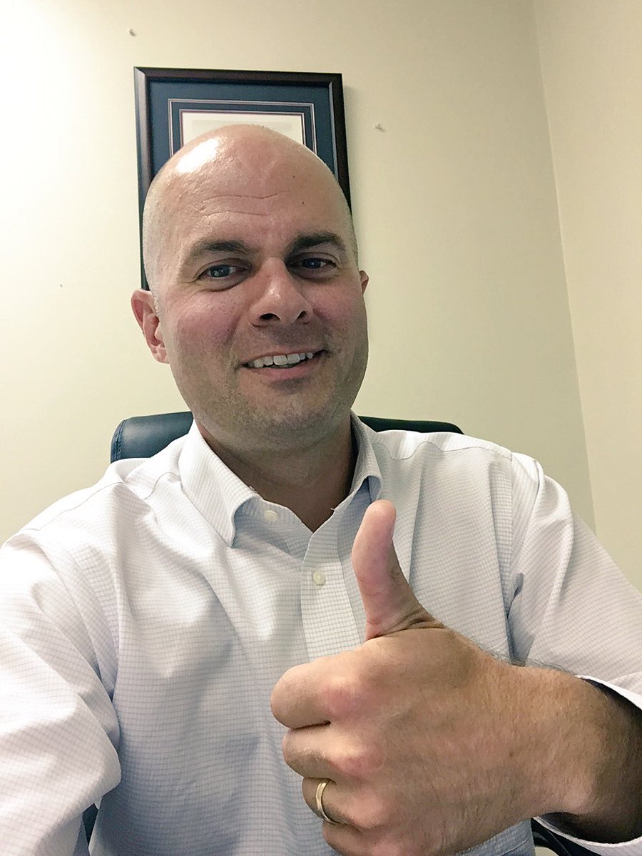 HermitageHS's tweet photo. Hey @calbland210 I'm alive and well! Congrats to you and all of the #classof2017 🎓🎓🎓 https://t.co/Tj6zSS6Y2V