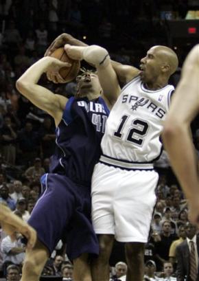 Happy birthday to one of my favorite players ever and your team\s most hated player on the Spurs, Bruce Bowen! 