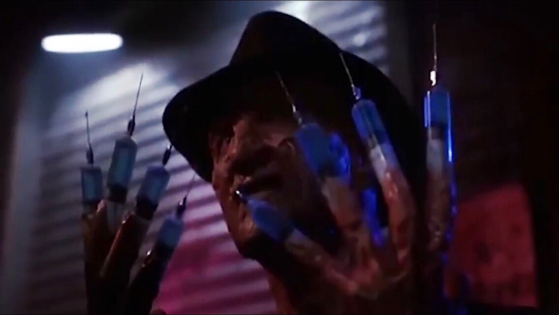 vladahlmjd's tweet photo. "Welcome to Primetime Bitch"  😜🔪 New absolutely ahhmazing video by @HorrorVixen__ 🖤❤️🖤 #Frightseeing  #ANightmareonElmStreet 🏠#HelloHorror 🔥 https://t.co/M0pSLCW6To