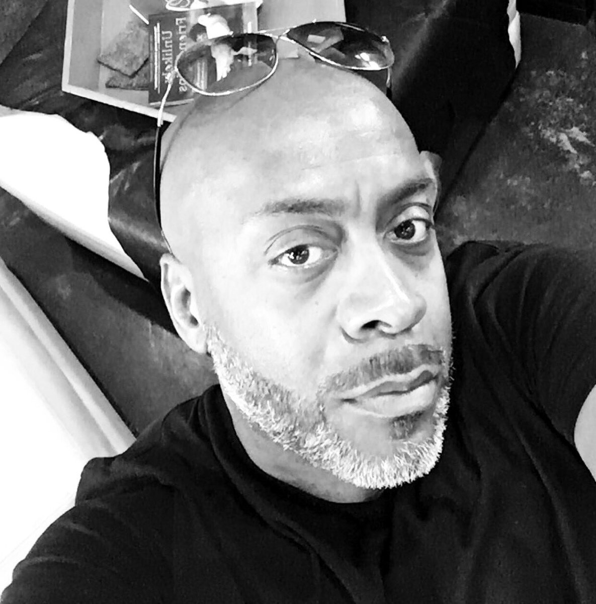 dysontheman's tweet photo. A LIL BLACK & WHITE #dysonstyles https://t.co/QZMTlho0xe