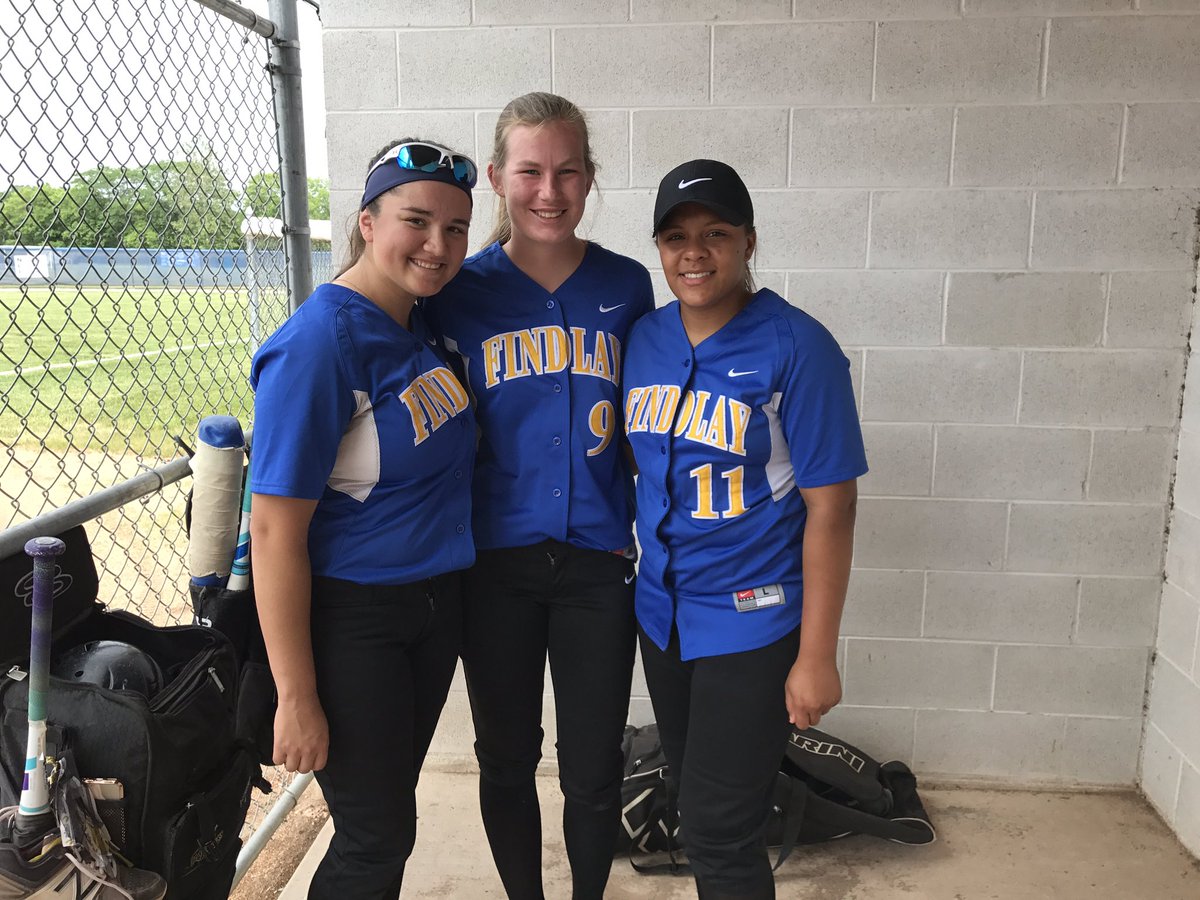BCSNsports's tweet photo. We're about 30 minutes away from the BCSN All-Star Softball Game! Will you be watching? Hashtag #BCSNAllStars. Game starts at 5pm on BCSN2! https://t.co/GY8nrXa0pt