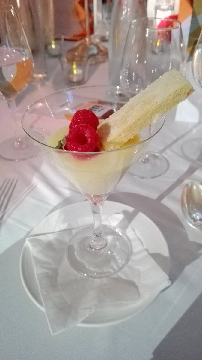 TerryGaranhel's tweet photo. What a fantastic dinner at the #RARDigitalAwards, it's been an absolutely fab evening with great people and in a beautiful place! https://t.co/J0MnbUeUCw