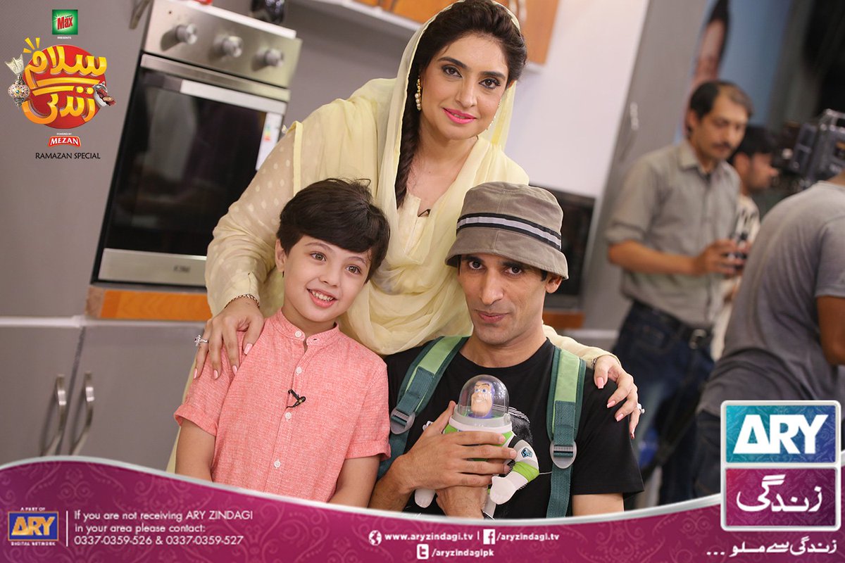 aryzindagipk's tweet photo. Cooking segment with #ChefSumaira!!β€οΈ
#SalamZindagi #ARYZindagi #FathersDay #Pehlaj @faysalquraishi https://t.co/IWCEXG1TTR