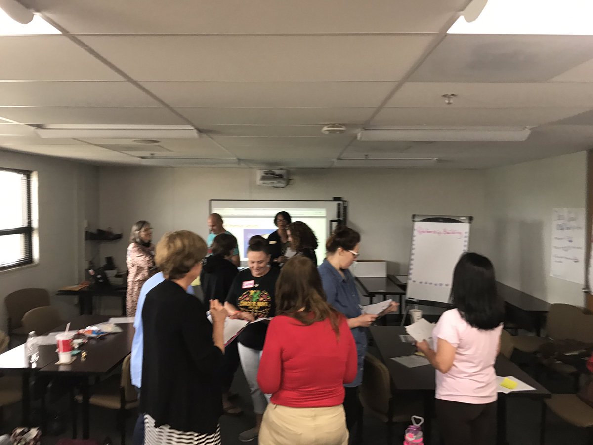 jelloemiko's tweet photo. Tps teachers building relationships for NNN. #SummerEdTPS https://t.co/NT5xuWr9OB