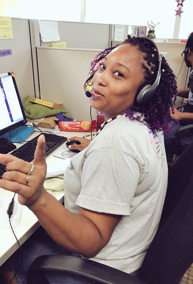 TrinidadMetro's tweet photo. Hey You There 👀 ... Yes You 😁Take My Praise Call Real Quick 😌🙌🏾#MetroLIFE https://t.co/DoTP5f9gIV