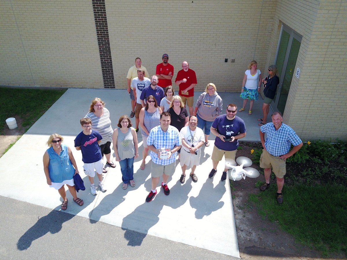 Basler's tweet photo. Dueling #drones with @bbartel at #aasdtech17 #points4fun! https://t.co/QhZTX6A3D5