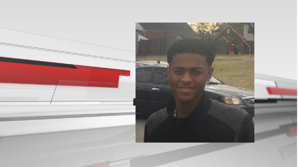 WDRBWAVE's tweet photo. .@LMPD issues alert to find missing teen last seen in PRP.  #OperationReturnHome  https://t.co/TN7kBSgsgG https://t.co/LxMMo3mtnb