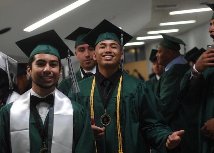 S E N I O R S tweet media