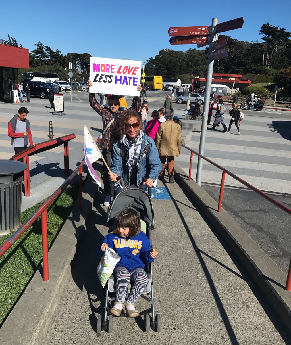 tigerbeat's tweet photo. #ArtistMarch #SadBirthday for @realDonaldTrump on #FlagDay at Golden Gate Bridge #Trump @100DaysAction #100DaysAction #Warriors https://t.co/6JKLQgT0W4