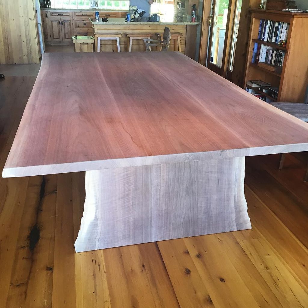 JeffMackDesigns's tweet photo. Just delivered this harvest table for a cottage up in Muskoka. It's 60" by 108" and it features all wood construct… https://t.co/vjG98cruHS https://t.co/fng3A2mb4D