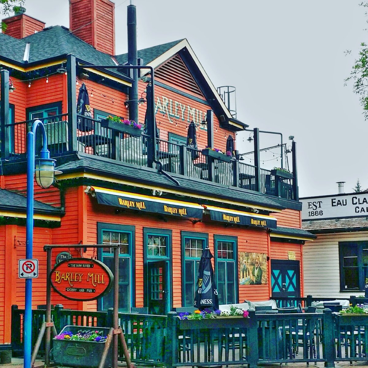 We are starting to add some #calgary Patios to the App! Check out this beauty!
<a href="/thebarleymill/">The Barley Mill</a>