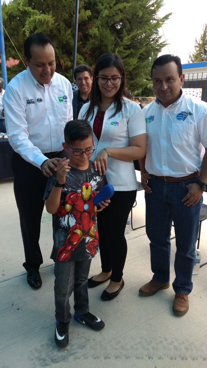 RallyMexico's tweet photo. El día de hoy entregamos lentes en la comunidad de Chichimequillas con motivo del #RallyDeLaSalud, gracias @OpticasLux por hacerlo posible. https://t.co/QLS9xO5asF