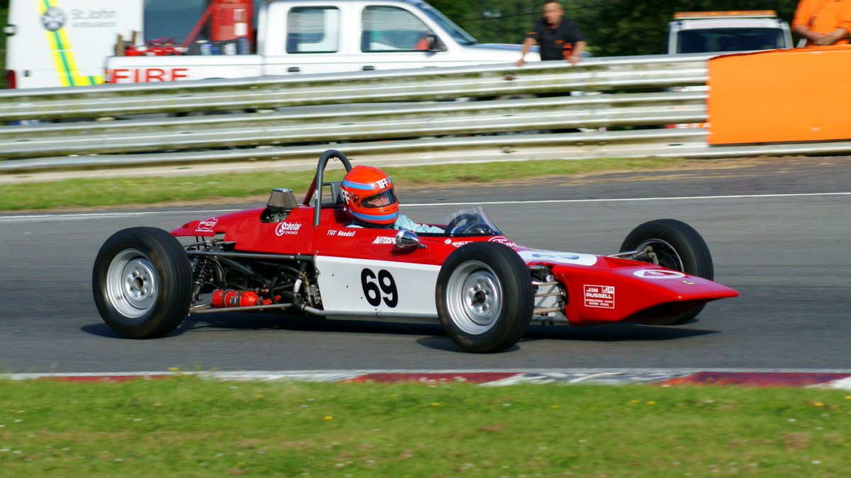 cardunbroke's tweet photo. @tiff_tv I'm hoping to go Sunday. What are my chances of finding you to sign this pic I took last year please? https://t.co/HhdQXQw3Zo