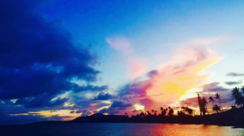 Yesterday's Glorious sunset behind Diamond Head last night.