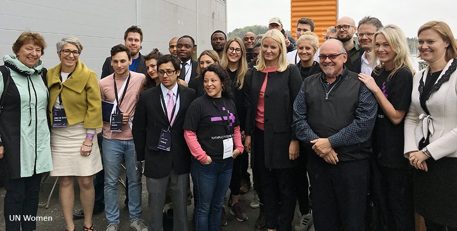 UN_Women's tweet photo. Our Oslo Hackathon w/@InnovationNY explored new technology for women in humanitarian crisis. Check out the winners: https://t.co/IN0ApNMD16 https://t.co/rNUMTAlTNk