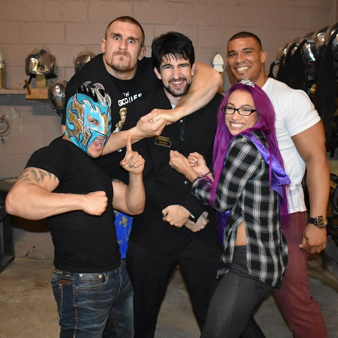 chadgreenmb's tweet photo. B4 I leave throwback to one of the best nights of my life @SashaBanksWWE @MojoRawleyWWE @JasonJordanJJ @KalistoWWE #goodbyeFl https://t.co/HwsYiFipuf