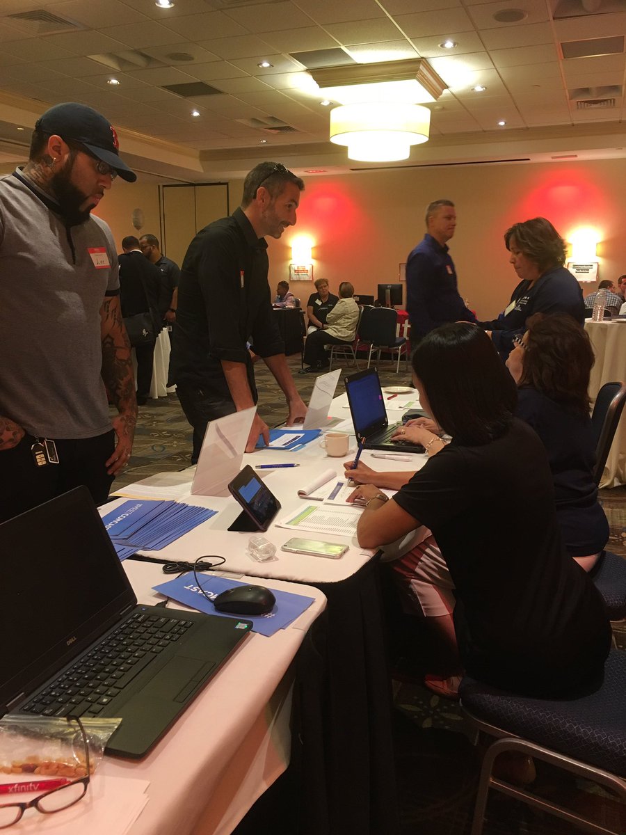 YMaichao's tweet photo. Comcast meet &amp; greet today at Crown Plaza in Woburn 5-7p! Hiring all positions! https://t.co/4W2UwlxrG2