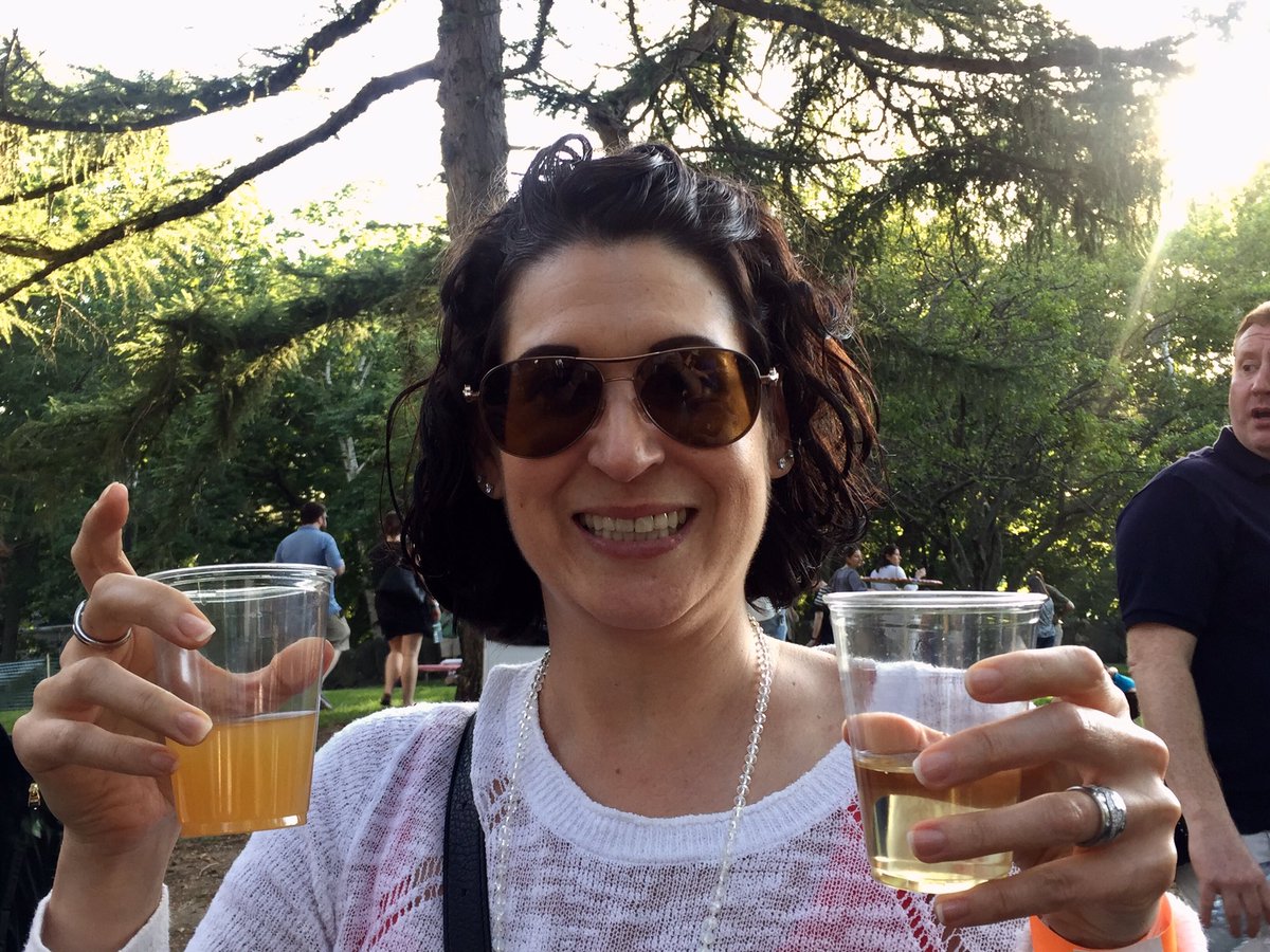 JulieSchultz79's tweet photo. Can't end @TasteofSomervil w/o double fisting @BantamCider #wunderkind #buzzwig #bestciderever #TasteOfSomerville https://t.co/1A6zsqKh6a