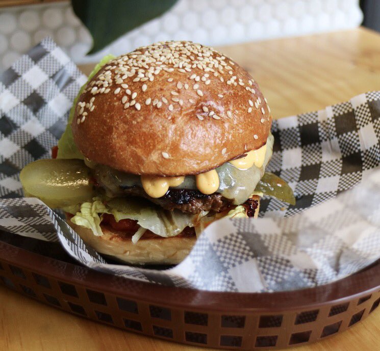 pedroespresso's tweet photo. Is there anything better than $10-burger-Thursday? #probsnot #pedroespresso https://t.co/6uIBFbZnwK
