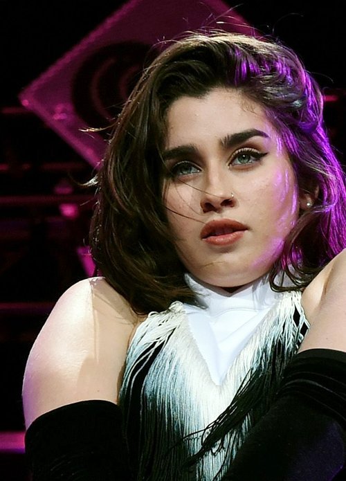 Yamiup12's tweet photo. #Stream5HDown #DOWNSpotify #Buy5HDownOniTunes ๐๐ค๐ฏโฌ๏ธ๐จ๐จ๐จ๐ฅ #FifthHarmony ๐๐๐๐
#DOWNMusicVideo ๐๐น๐ #Shazam5HDown ๐ #Harmonizers โค๏ธ https://t.co/8xsCzCQTdK