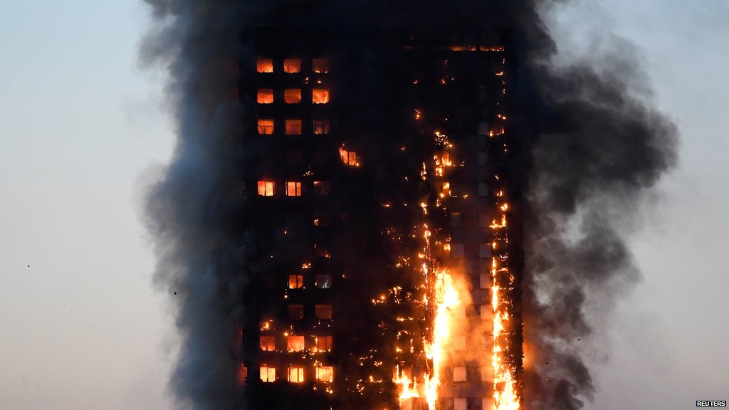 newz_cafe's tweet photo. 12 people now known to have died in #GrenfellTower fire and likely to rise further.
#GrenfellFire #England https://t.co/pV77SZPTlo
