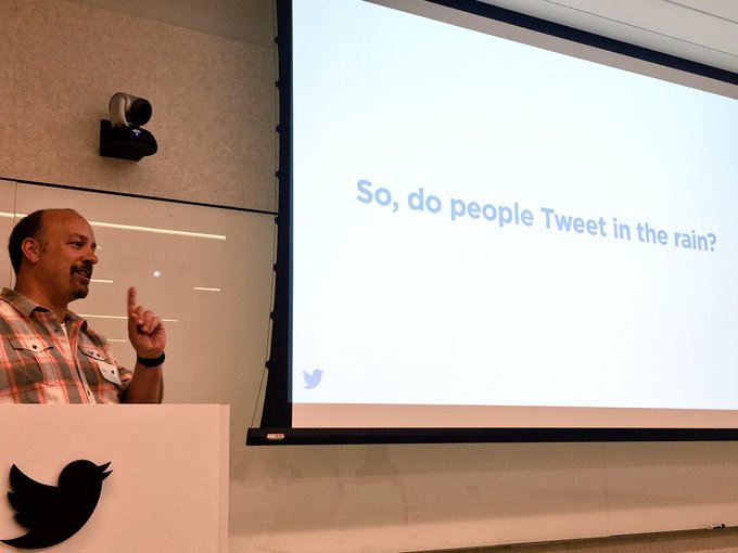 Do people Tweet in the rain? ☔️📲 #TapIntoTwitter https://t.co/nIFWdqrtSq<a href="/tag/tapintotwitter"class="tags">#TapIntoTwitter</a>