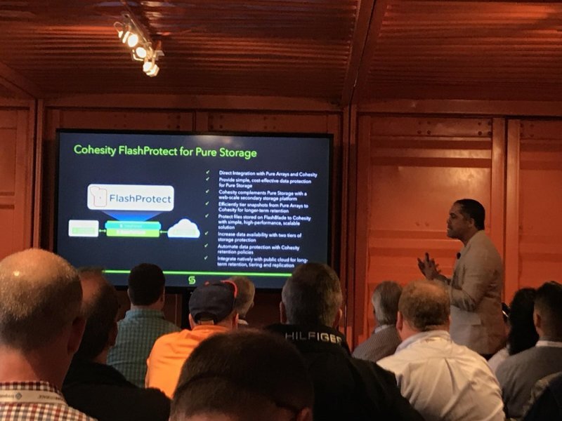 PunchingClouds's tweet photo. Feeling the greatness of .@cohesity #FlashProtect for #FlashBlade #FlashStack inside a container #PureAccelerate2017 best data protection https://t.co/wOehYnP5jE