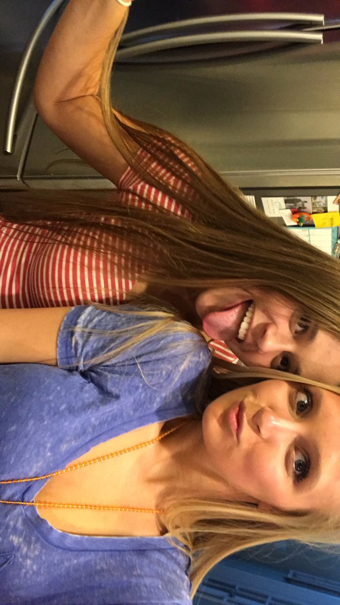 sidneyepp's tweet photo. Happy birthday ser ser @sarah_mixdorf hope you had a great day! Gonna miss u lots next year😭 don't get to lit tonite ❣️🎉 https://t.co/mZF9jDjwas