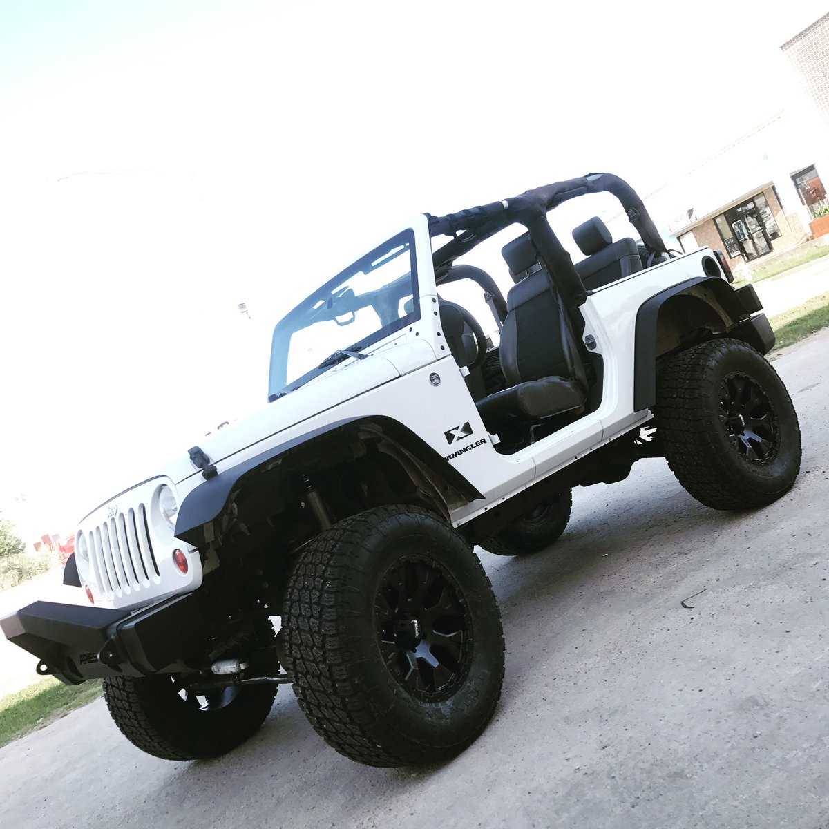 madddJuicy's tweet image. Back in this thang #JEEPSZN