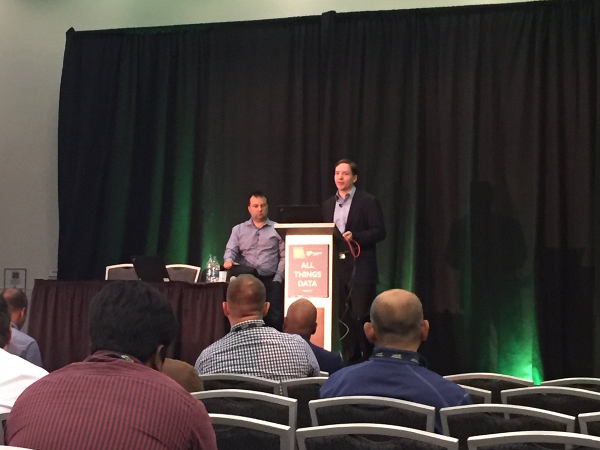 hornpolish's tweet photo. nice talk by @cdingle and victor on their work @rogers. https://t.co/BLMuI4Z0Zw