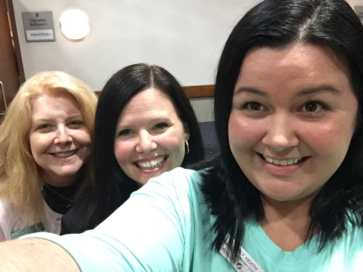 Emily_g_heath's tweet photo. Hanging out with some of our awesome women leaders!! #prosperaleaders https://t.co/6RLDZs8tnD