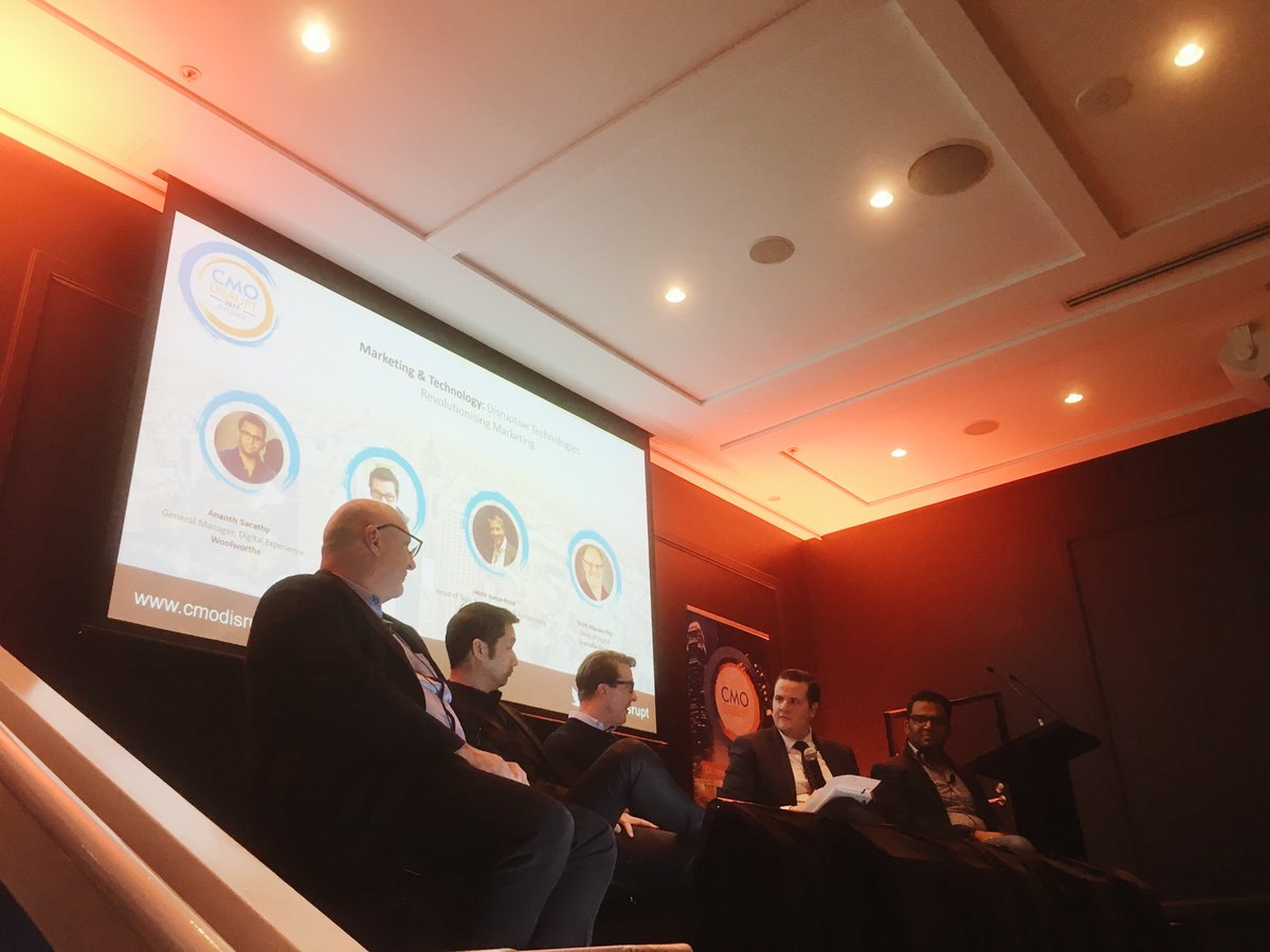 MarketingExecAU's tweet photo. What happens when Woolworths, Digital Alchemy, Facebook & Cronulla Sharks walks into the room? A killer discussion of course! #CMODisrupt https://t.co/Vta52NrUKZ