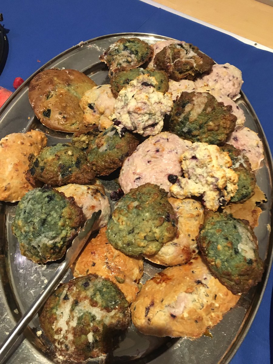 _dawsonhaas's tweet photo. @GordonRamsay hey gord, what do you think of my schools "special" grad breakfast? https://t.co/B9Mxakcg9o