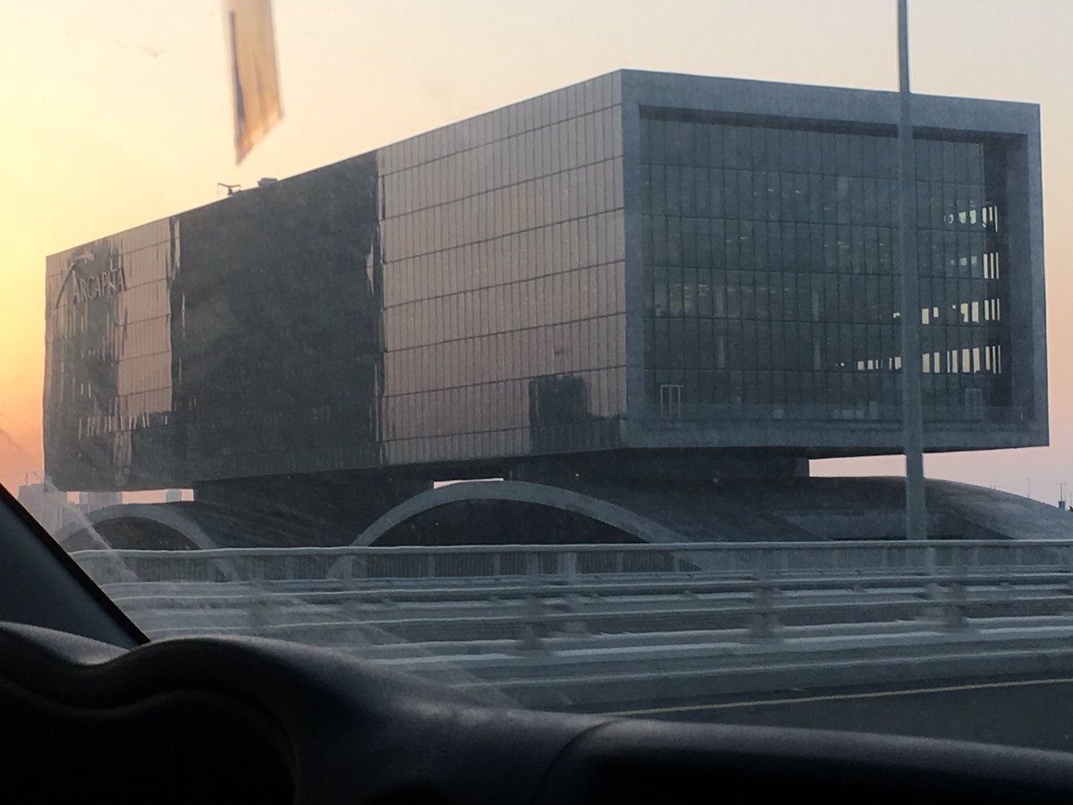 chathcock95's tweet photo. I miss Bahrain the building here were amazing https://t.co/jQrm1yfGVm