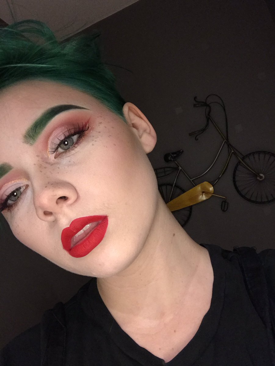 teddythot's tweet photo. Oh wow https://t.co/J5jIUaMnek