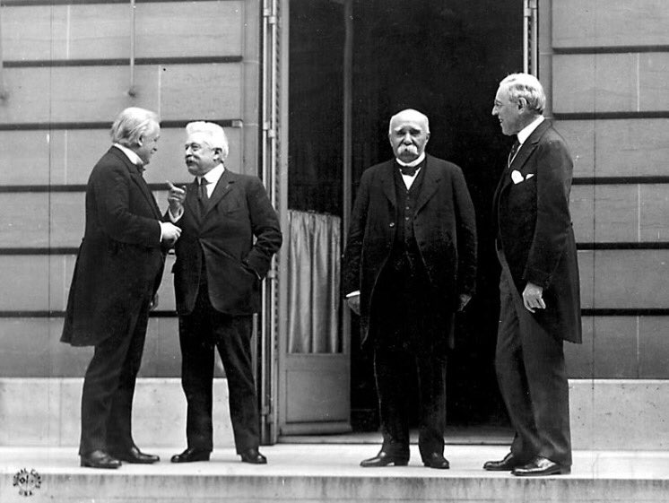 kdoubleya's tweet image. The Council of Four.
Tripp, Glew, Hustvedt, Athman.  Reminiscent of George, Orlando, Clemenceau and Wilson #salkdc2017 @MrHustvedt @stglew