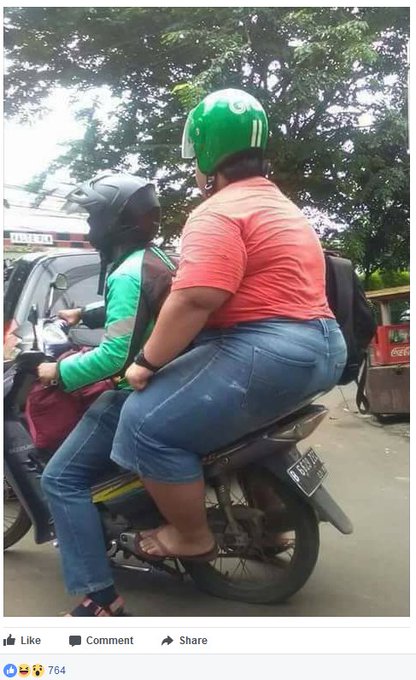  Gambar  Lucu Orang Gendut  Naik Motor Ani Gambar 