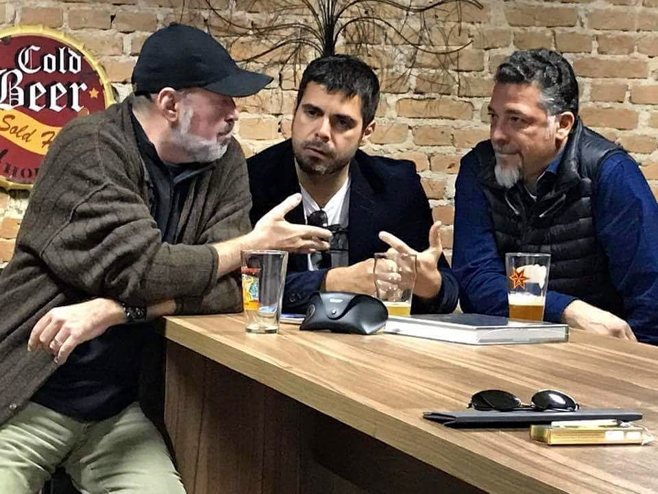 mObgraphia's tweet photo. #mObTV hoje, com Érico Hiller e a MOBgraphia.
Reveja aqui nos arquivos de video.
#mobgraphia #redemob #mobgrafia de Carlos Labbate Martins https://t.co/M2KuhmoGBf