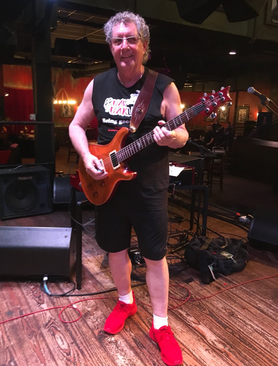 <a href="/DrunkUnkles/">Drunk Unkles</a> in concert @BBKingsOrlando now! 1 of our fav unkles <a href="/stevestollroad/">Steve Emspak</a> seen here! Photo cred <a href="/Acoustimon/">Marc Hochlerin</a> #GreatCause <a href="/nsca_ignite/">Ignite</a>