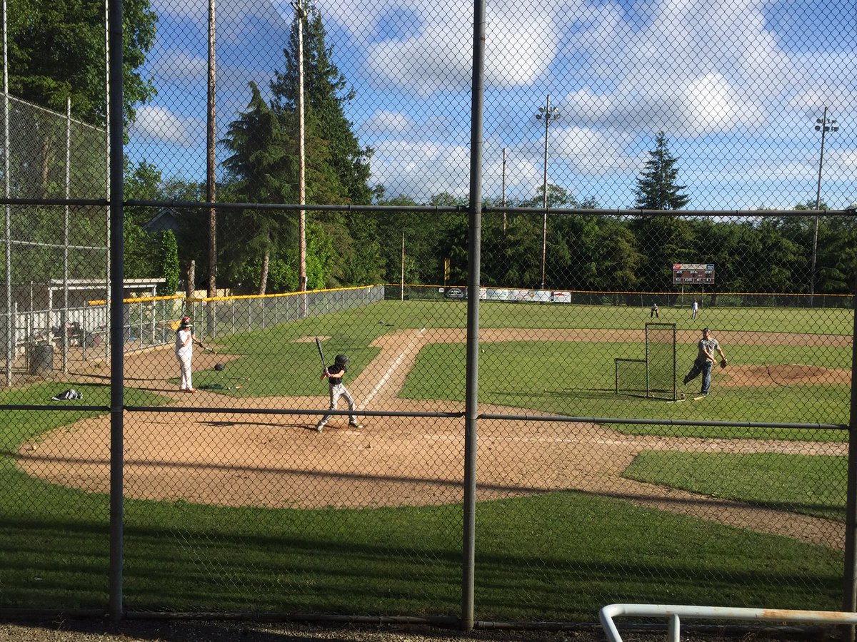 Coach Baker smoking in some BP with the boys.  #montelegion