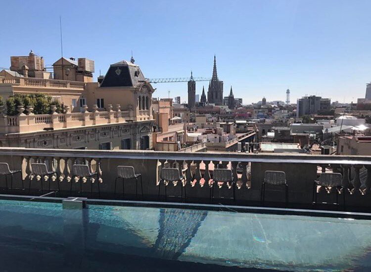 JB_TheLastDrop's tweet photo. Enjoying my last few hrs left in #BarcelonaSpain at the #OhlaHotel. #InfiniteStairs #LookAtThatView #InfinityPool #Spain #VacationIsOver https://t.co/DSc3lJuoJt