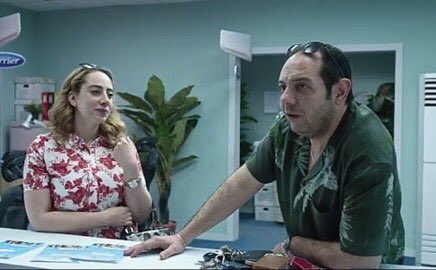 - بتضرب اخوك الصغير ليه يابنى ؟ دا انتوا المفروض ..
= استنى بس يا رانيا نسأل الأسئلة المهمة ، لما نموت هتعملوا ايه ف بعض ؟!