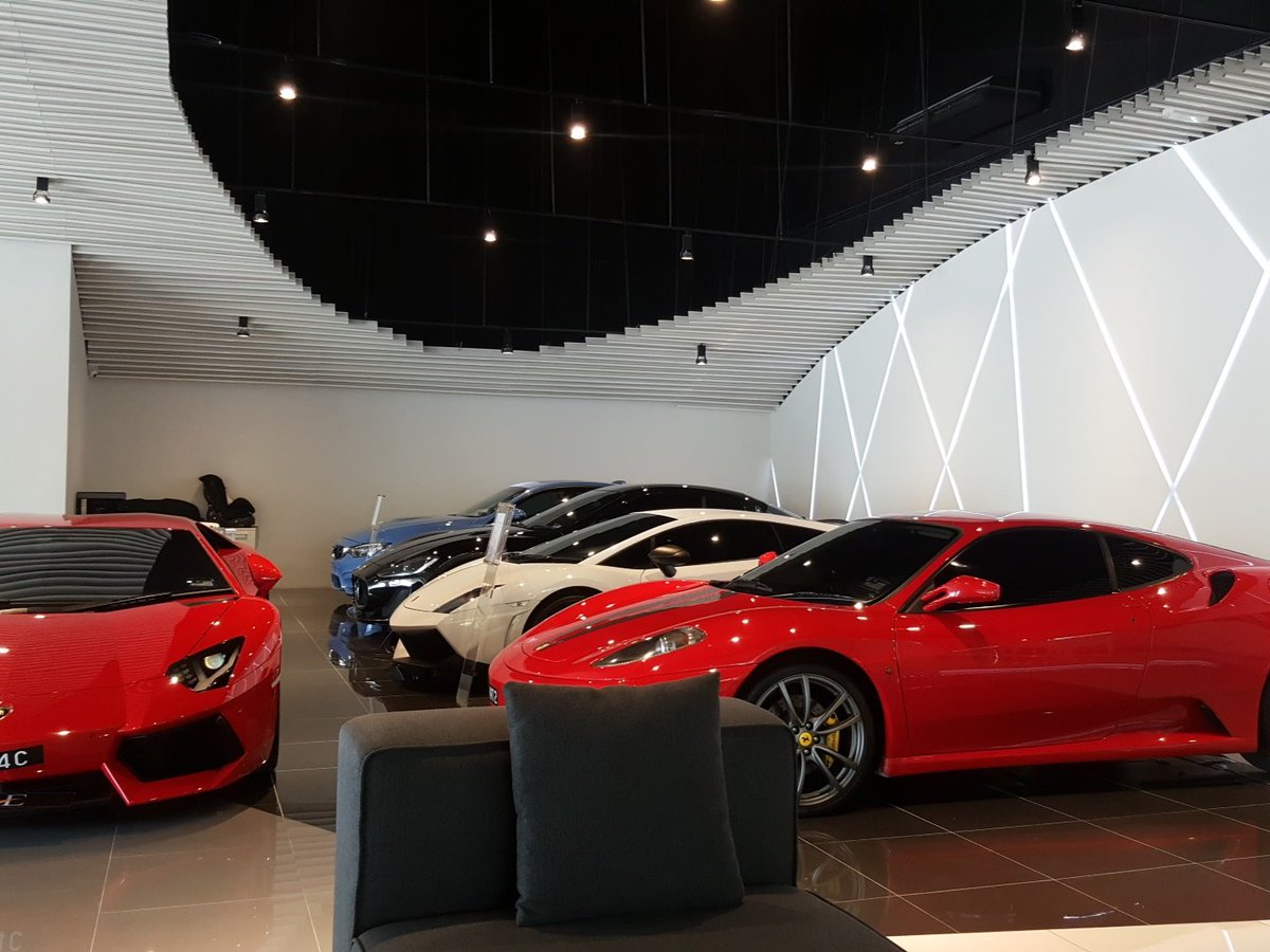 RouteHunters's tweet photo. Day 6, they still think im #italian #ferrari #lamborghini #maserati #mdivision #supercars #routehunters https://t.co/s96DWLPkjc