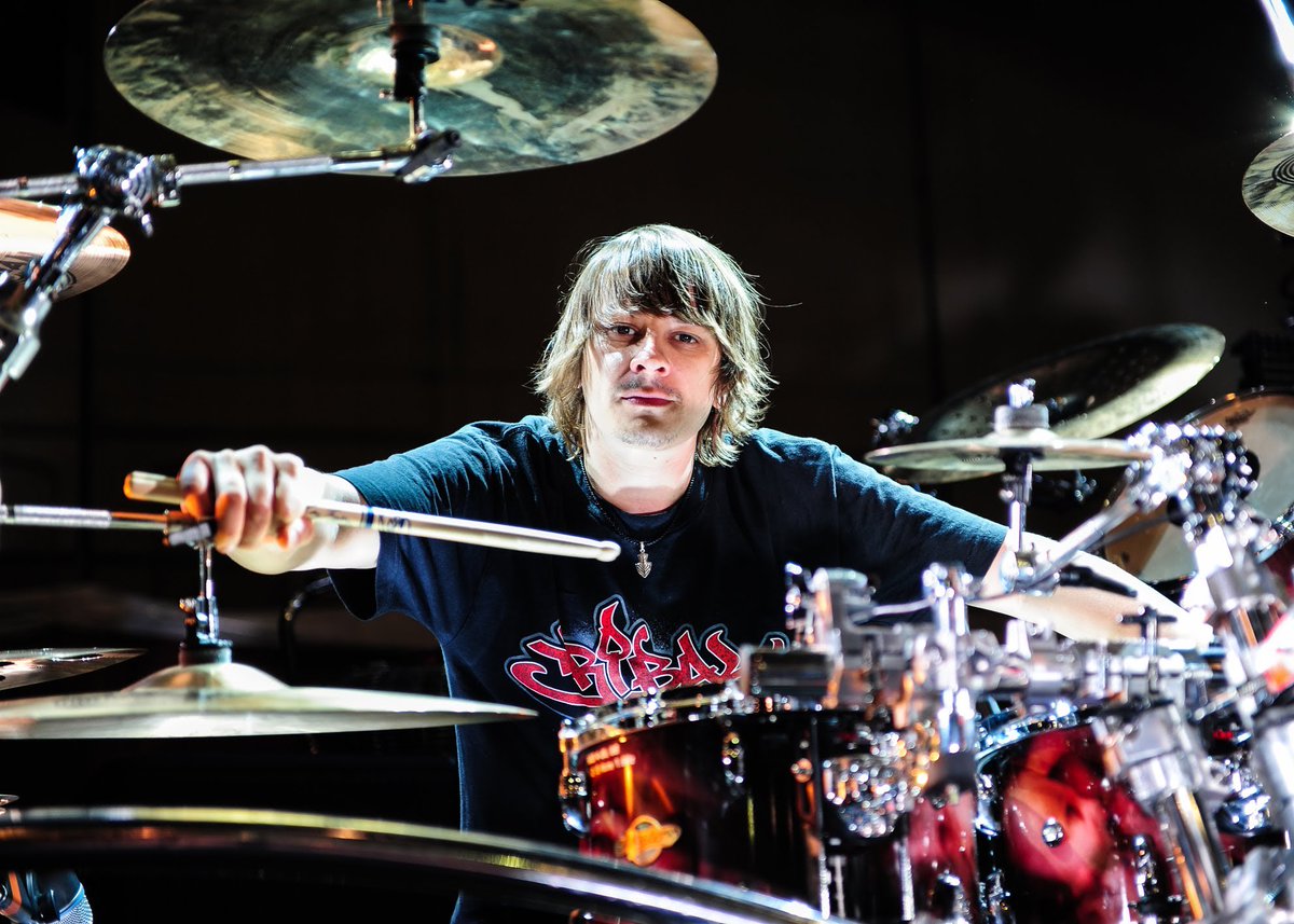 Dates_in_Music's tweet photo. Born on this in 1970 in Pittsburgh,PA -Raymond Lee “Ray” Luzier. @RayLuzier1 began playing drums at 5 years old.@Korn #np Happy 47th ! https://t.co/mEKW6zLI9j