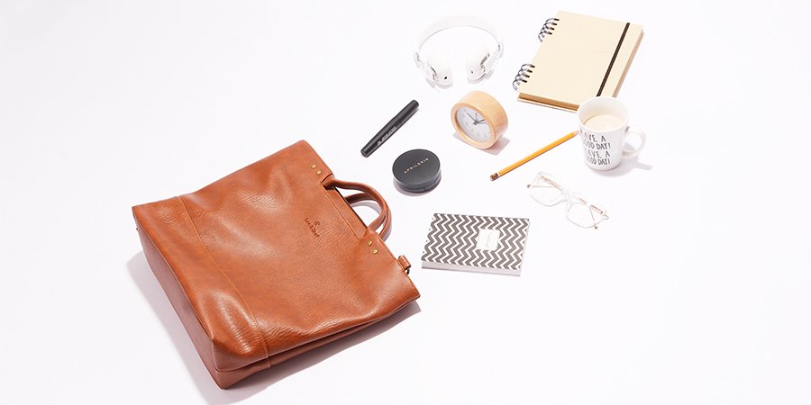 leeandteevn's tweet photo. Bạn có thể tìm thấy cả thế giới trong túi xách của phụ nữ.
#bags #leatherbag #tuixachda #leeandtee
https://t.co/TAYmqXTBi1 https://t.co/UfEE5Hyw0E